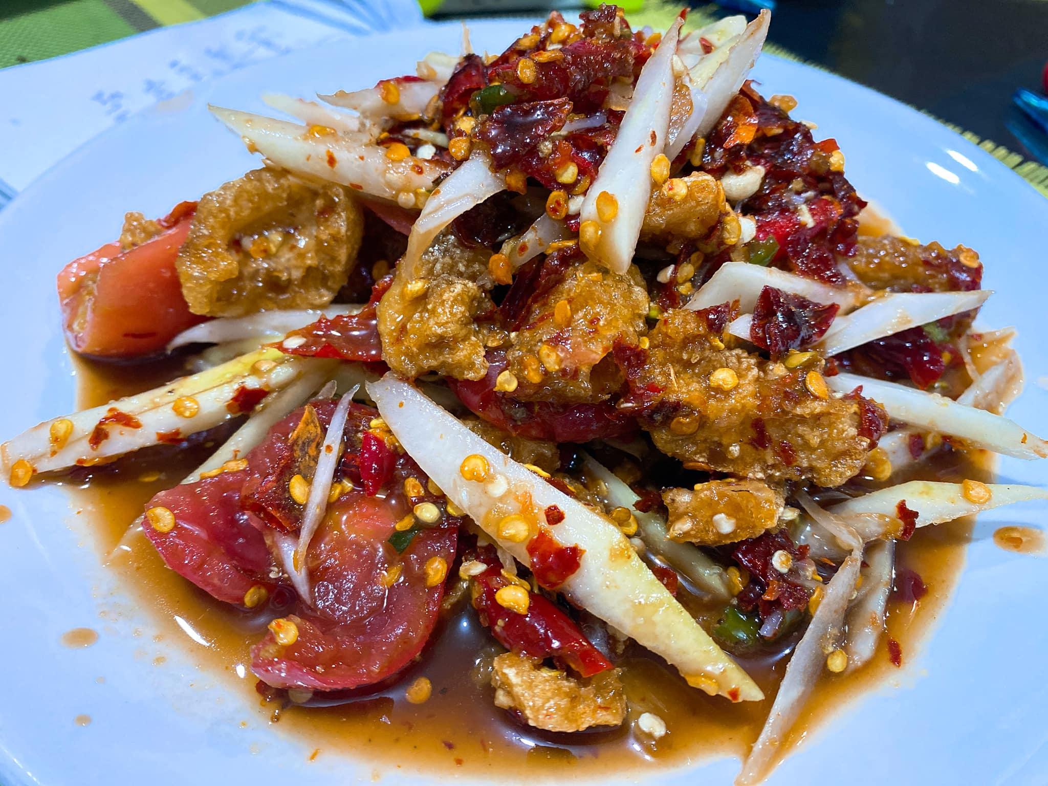 ตำแคปหมู